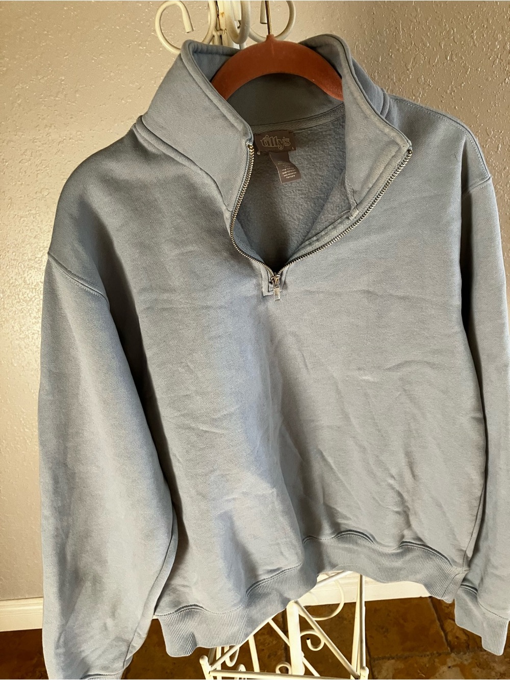 Tilly's Women’s Light Blue Quarter-Zip Pullover Sweater